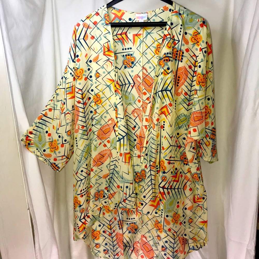 LuLaRoe Lindsey Kimono